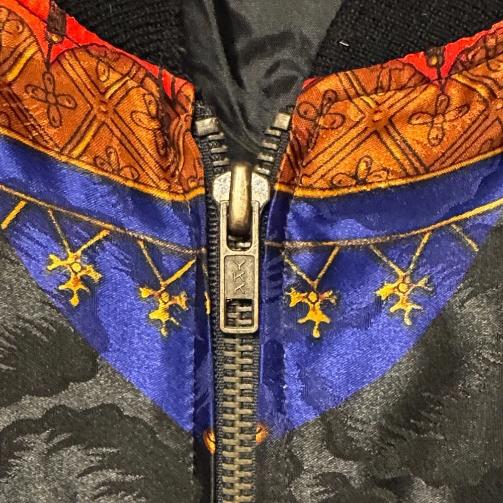 Vintage “Mighty” Vibrant Graphic Bomber Jacket - Picture 4 of 5